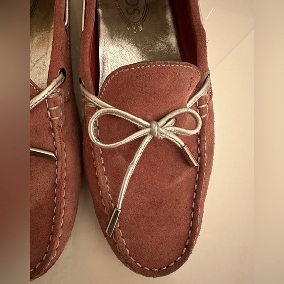 Tod’s suede bow loafers - Picture 5 of 5
